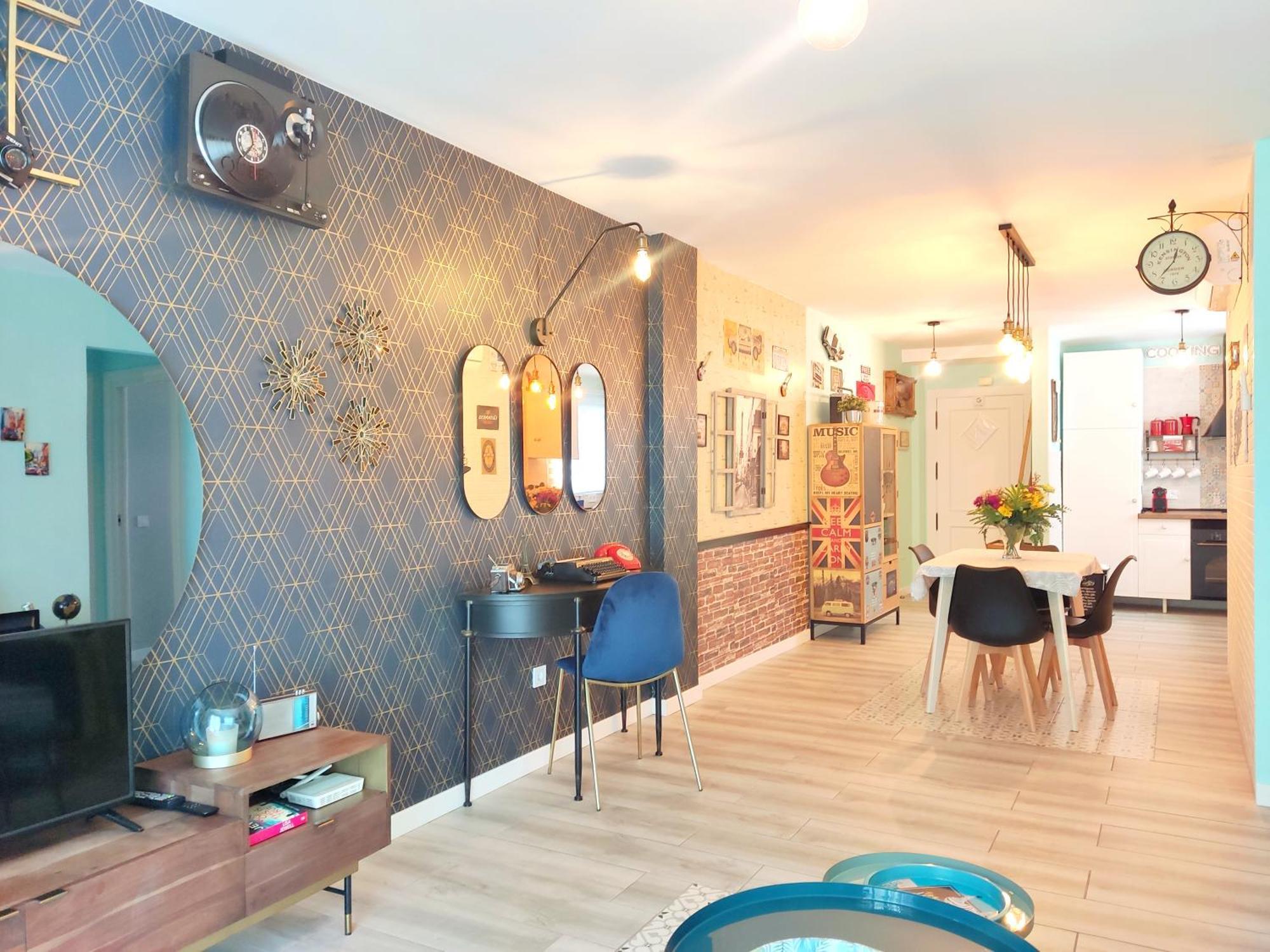 80s Loft Vintage 15' Malaga Airport Free Guest Parking * Alhaurín de la Torre