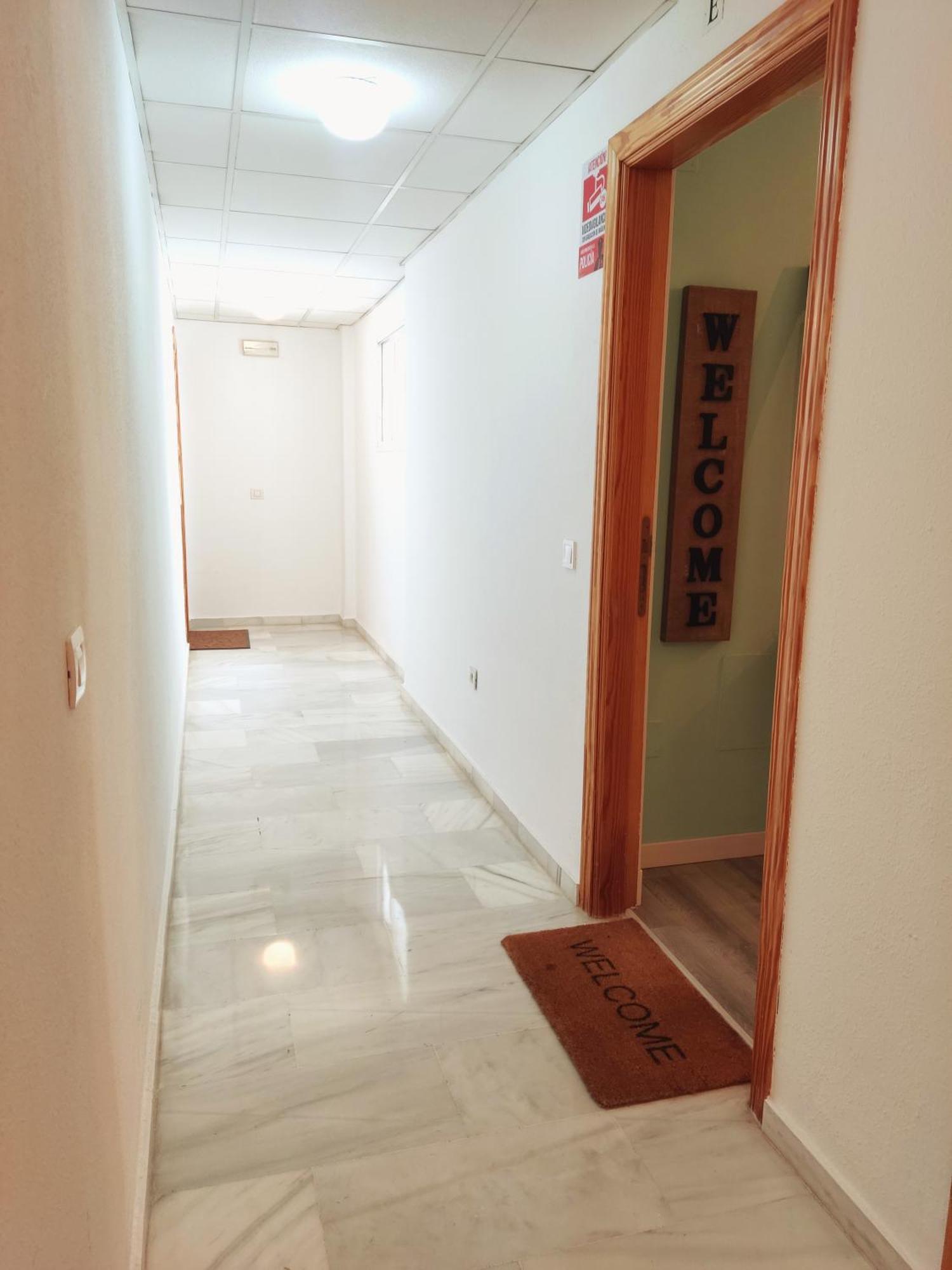 80s Loft Vintage 15' Malaga Airport Free Guest Parking * Alhaurín de la Torre