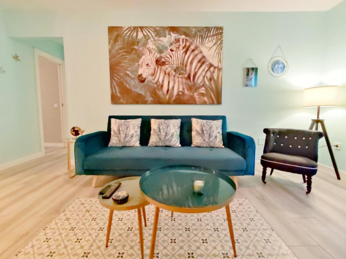 80s Loft Vintage 15' Malaga Airport Free Guest Parking